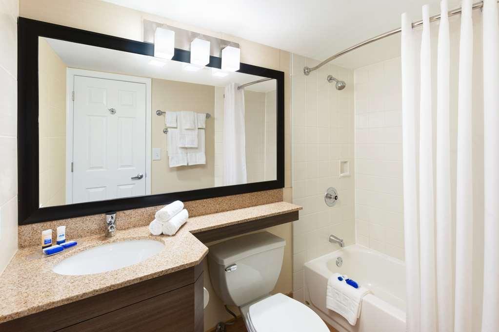 Best Western Leisure Inn Lakewood Room photo